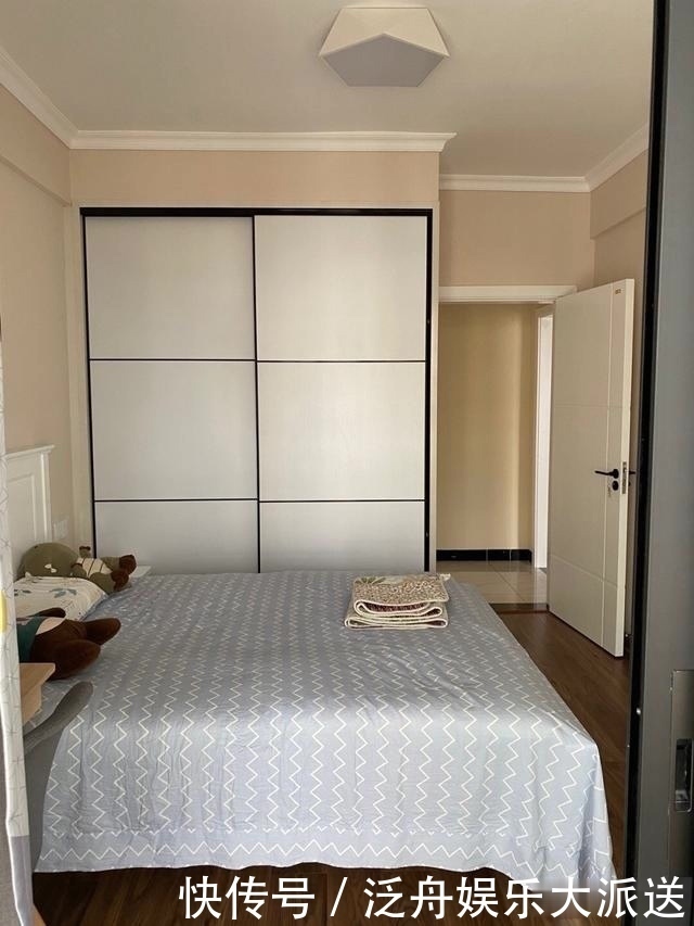 阳台|越来越多人不做吊顶,不做电视墙,看看她家装修,简约又漂亮