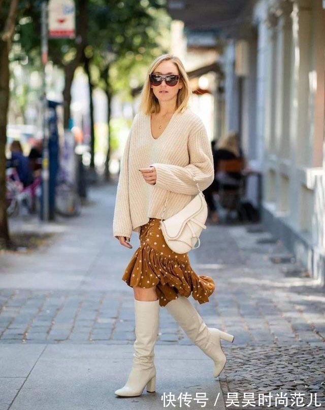 穿搭方式 春天来了,卫衣+裙子的简单穿搭示范,大方舒适又显气质