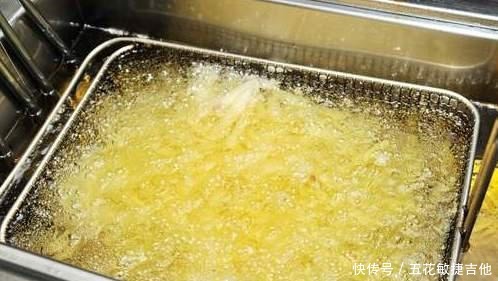 自己炸出来的薯条软趴趴只需多做一步,薯条金黄酥脆不回软