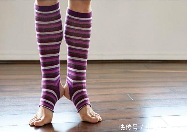 踮脚|大妈坚持晚上“踮脚”,一年时间过去,身体有什么变化,快来看看