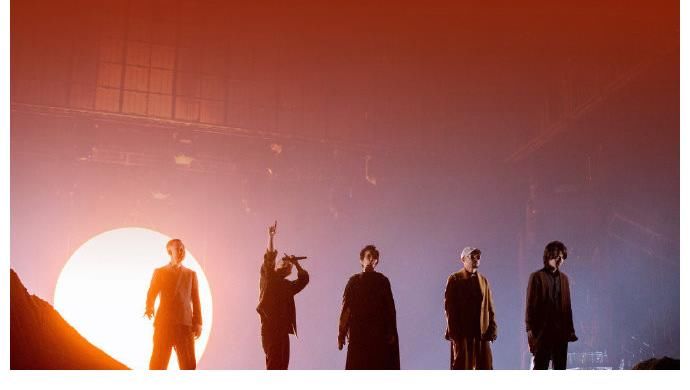 拋棄《我們的歌》選《追光吧》，東方臺的選擇無可厚非