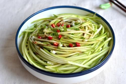 做凉拌菜,最忌直接加生抽牢记“6个1”,拌什么菜都好吃