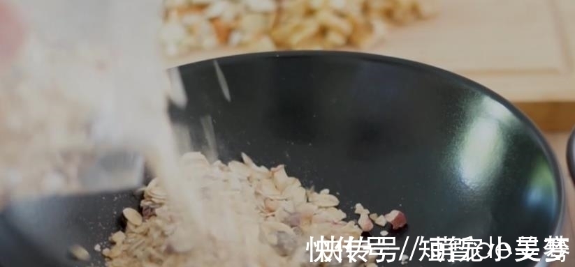 希腊酸奶|不论男女,早晨吃点它,口臭便秘逐渐消失,润肠通便,清淡养颜