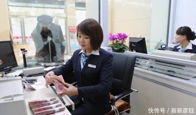 朝鲜|距离朝鲜最近的民居，歌声都传过去了，看看是啥样？