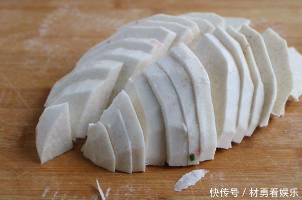 香甜|芋头做成的红糍粑,1块芋头1把糯米饭,软糯又香甜