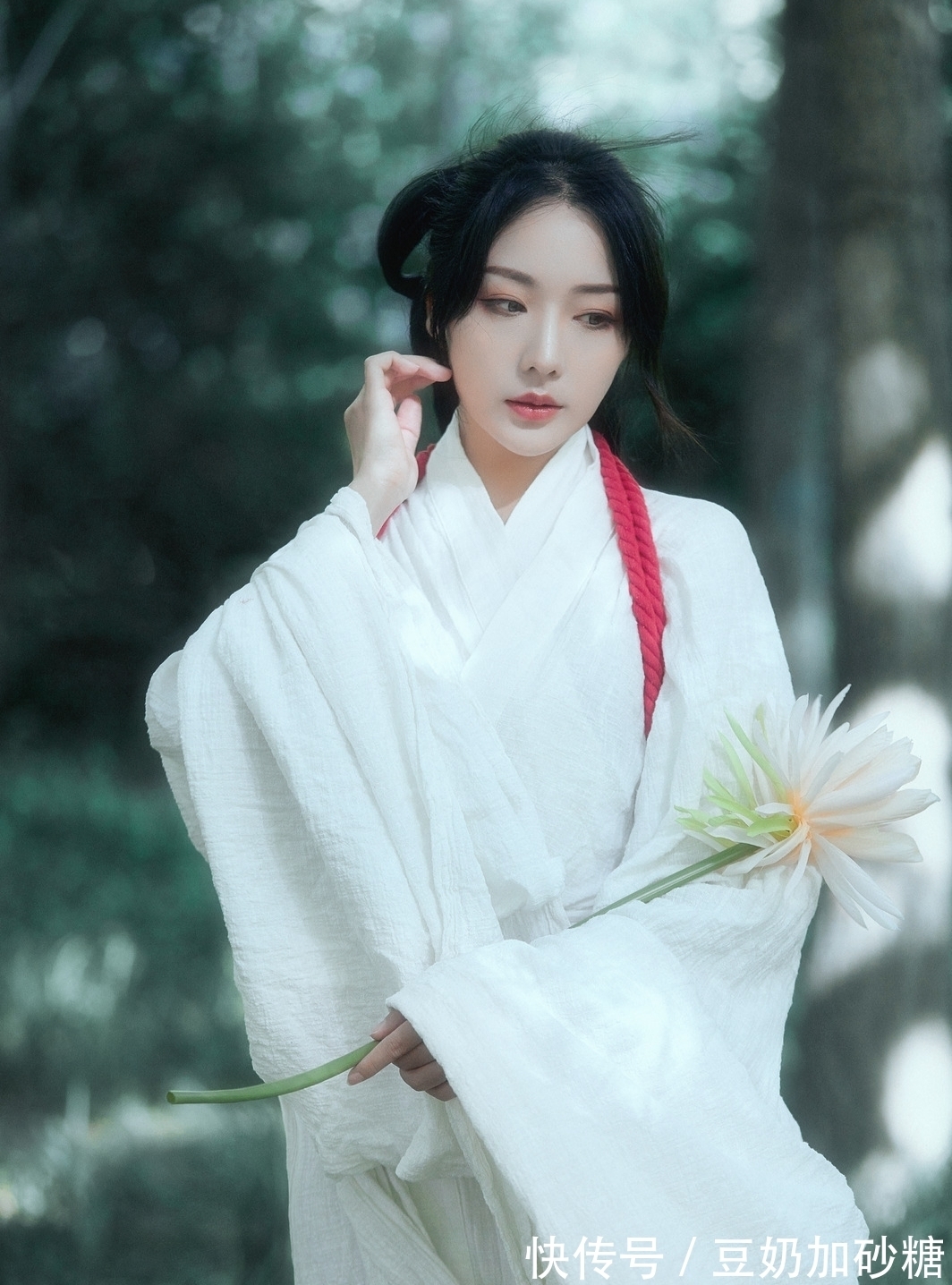 中秋|词·八阕丨心事暗沉浮。良宵依旧,三分惆怅,一缕闲愁