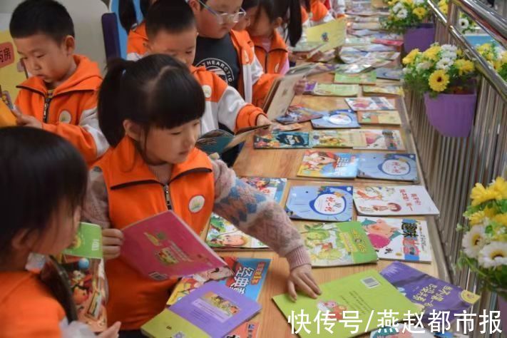 摊儿|河间市第一幼儿园：“跳蚤市场”开张 旧书不再在角落蒙尘