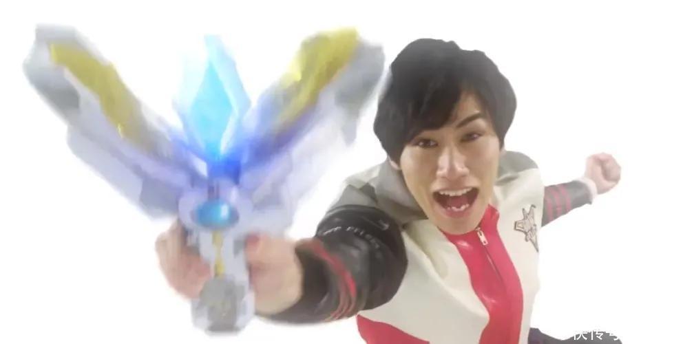 “令和版迪迦”特利迦奥特曼变白雪公主被唤醒，超强三形态作战