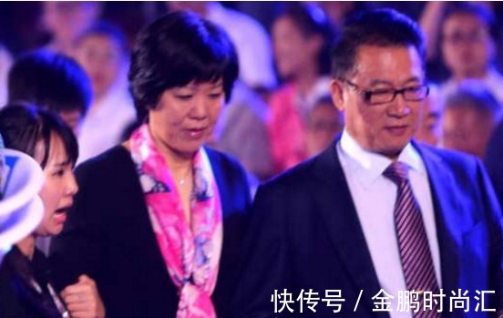 郎平|郎平后院起火?丈夫被盖章伪专家,8年前就有网友称被坑