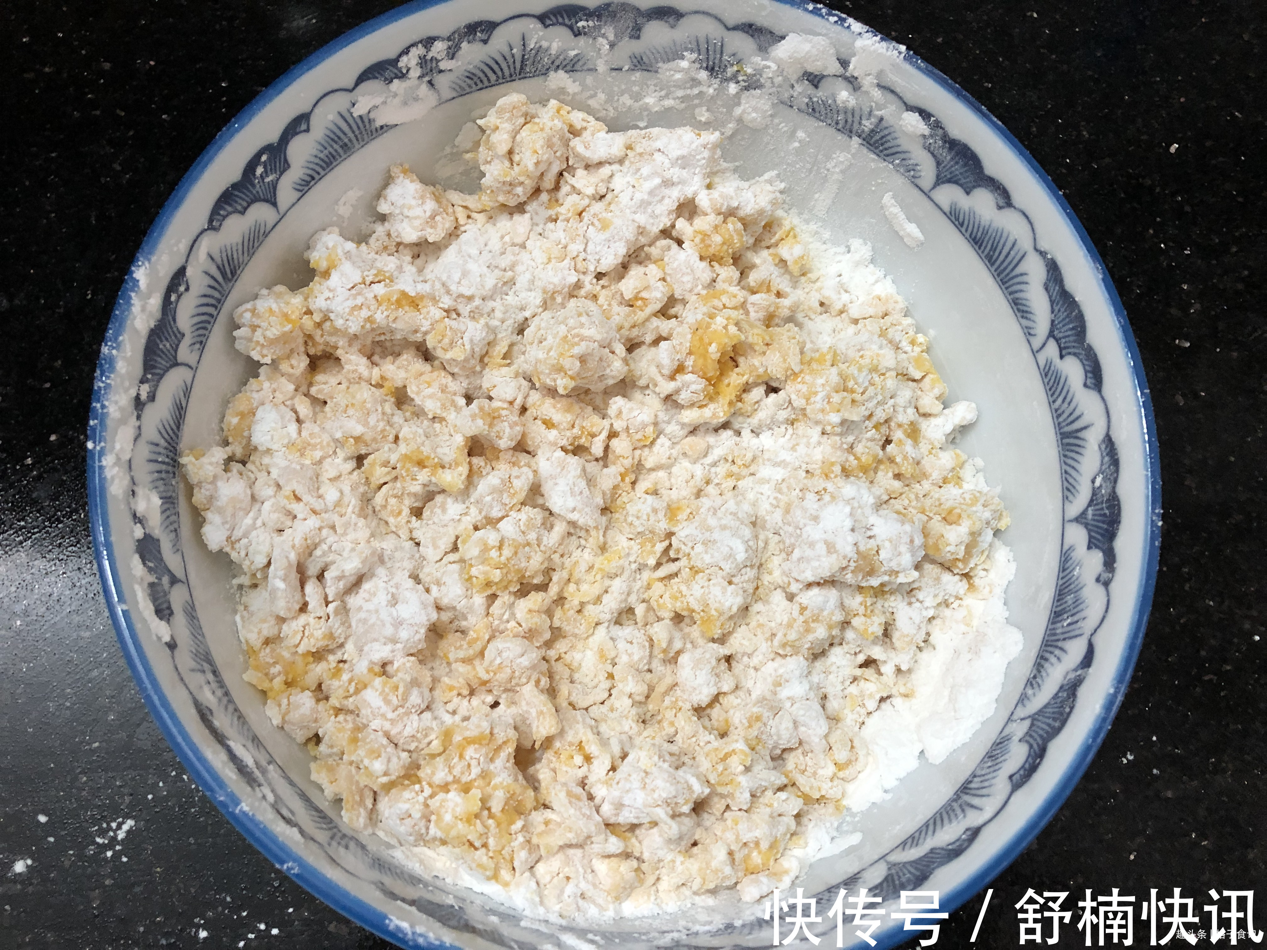 糯米粉|南瓜最好吃的做法,加上糯米粉拌一拌,香甜软糯,上桌家人抢着吃