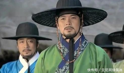 苏大人&苏东坡吹牛过头,高丽使者给路人出了一上联,苏东坡机智对出下联