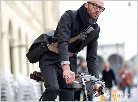 膝关节|专家提醒不想关节提前报废，7件事别乱做了，能改一件都是福！