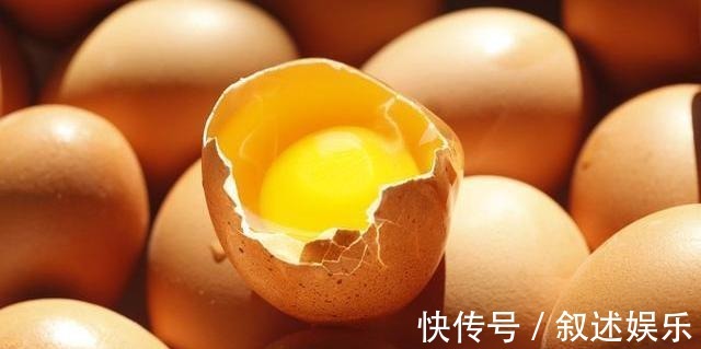 钙质|女人50岁后，容易发生骨质疏松，吃4物，做2事，美容养颜又补钙