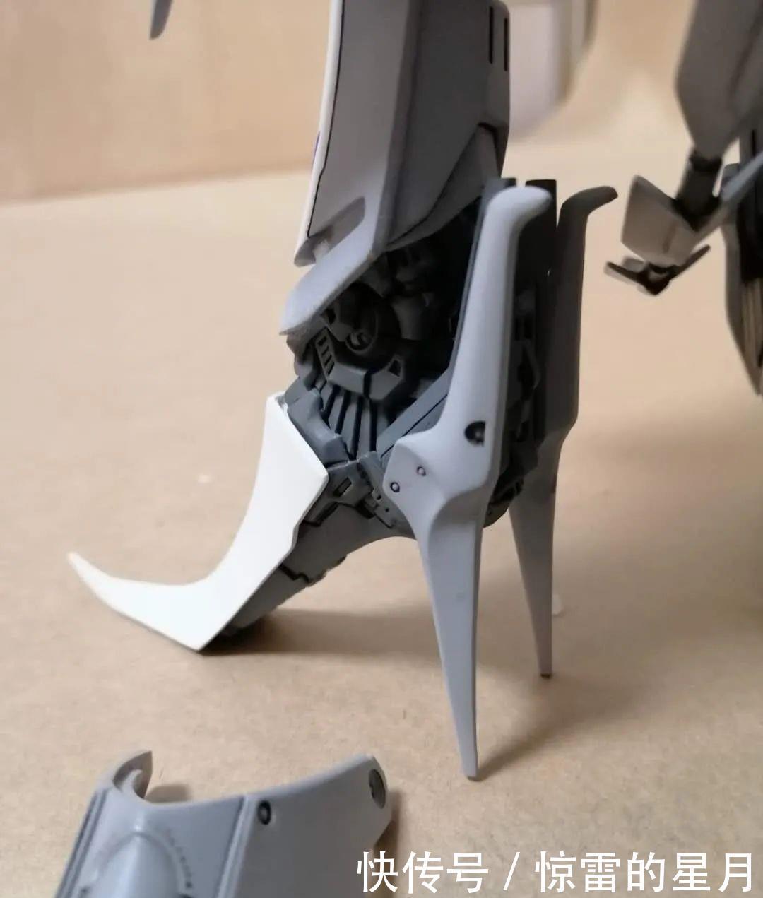 白模|高达模型秀带着GK白模来屠村,就问一句后浪们可怕不可怕!