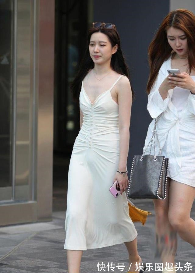 时尚 性感打扮少女18岁，清新自然美！