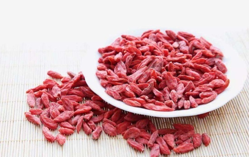 桑葚子|枸杞可以补肾吗配上什么可以补肾，枸杞日常小妙招