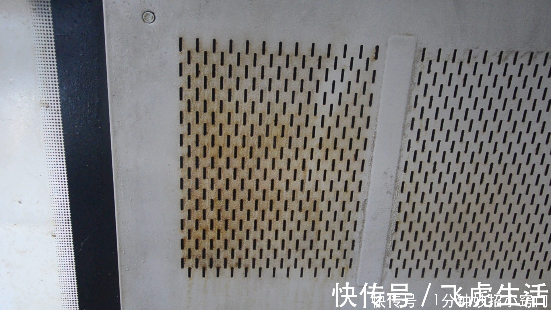 把1个牙膏挤在生姜上,真是实用,很多人都还不懂,看一看