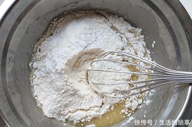 别再冷落家中烤箱了,教你新手版葱油桃酥,酥得掉渣,满屋飘香