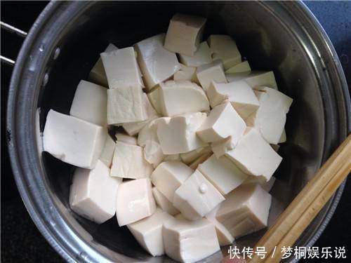 气血|它是“补血冠军”,铁是猪肝2倍,胡萝卜的6倍,补血安神气血足