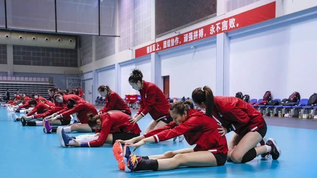 李盈莹|蔡斌迎来“大考”:女排55天三大赛,训练营效果待验证