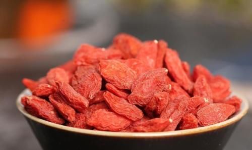 游离基|秋天了长寿老人爱吃三种食物，补充营养，延缓衰老，谁吃谁受益！