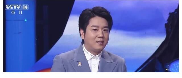 央視制作跨年直播節(jié)目，4位主持人大賽選手亮相，陳旻成主持門面