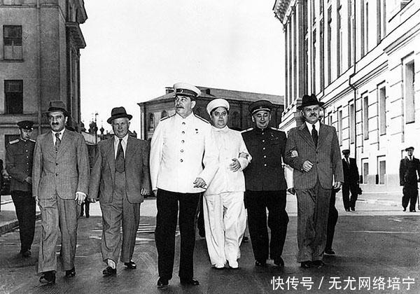 马林科夫出|1936年,苏联一张老照片中那个看镜头的人,为何没成接班人?