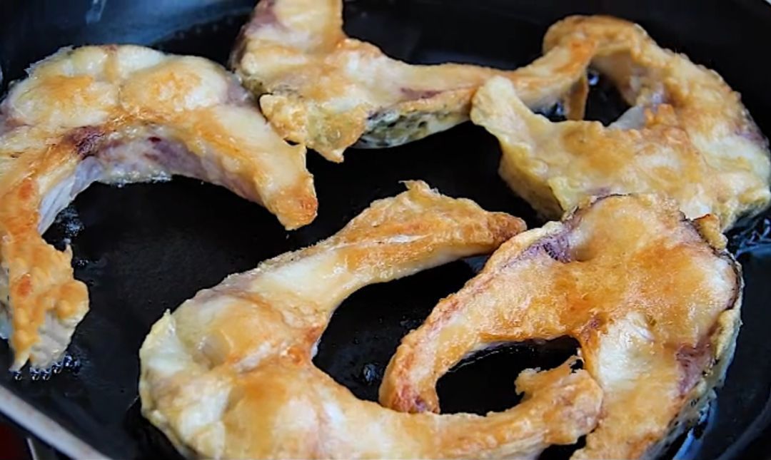大厨教你草鱼的家常做法,不加一滴水,比饭店卖的都香!