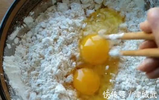 减肥|多给家人做这道粗粮早餐饼，小孩吃补钙，女人吃减肥抗衰老，特香