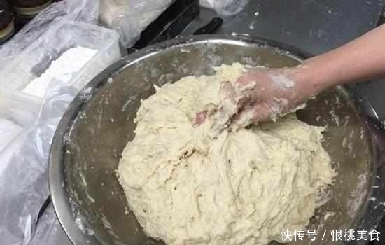 饺子|煮饺子总是破皮？教你一招，煮出来的饺子永远不破皮！