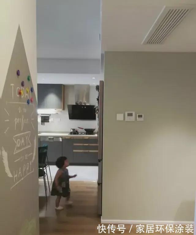 电脑桌|90㎡小户型改造，于每个角落摸到阳光的温度