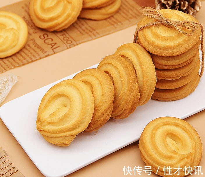 西梅果脯|建议女生逛超市时,遇见这5款零食别忽略,好吃又不贵,很良心