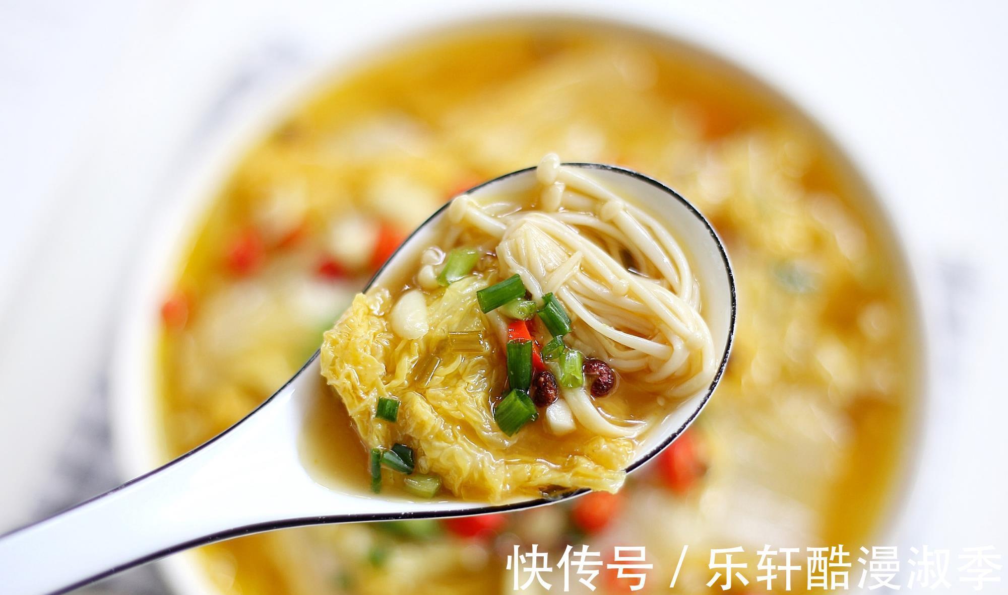 诱人|大白菜这做法绝了，色泽金黄，鲜香诱人，天热这么吃开胃又下饭