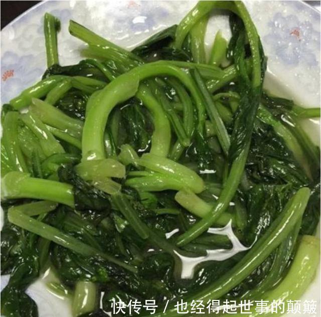 小微|24岁孕妈“产妇餐”走红,没人伺候只能自己做,网友没必要同情