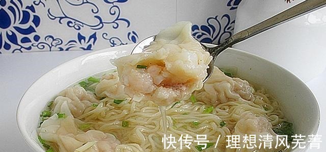 秋季常给孩子做这份早餐，5分钟出锅，清淡不油腻，好吃营养高！