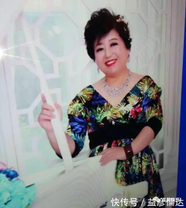 少年之页杨依宸:用我的童年欣赏老师的童年