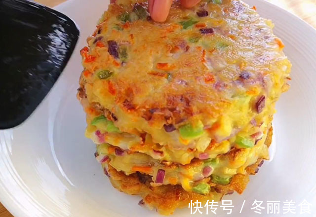 早餐饼做比肉都香,简单快速,一勺一个,10分钟就能做好