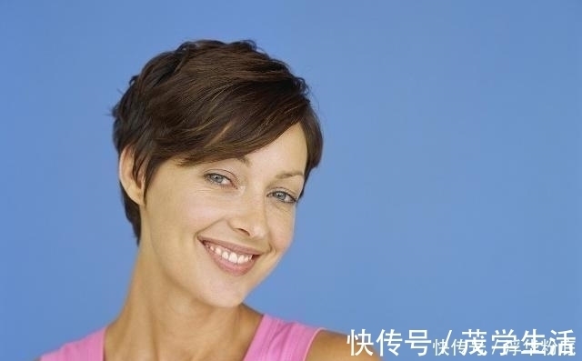 短发造型|短发一点也不中性!展现女性不同的气质,这些发型功不可没!