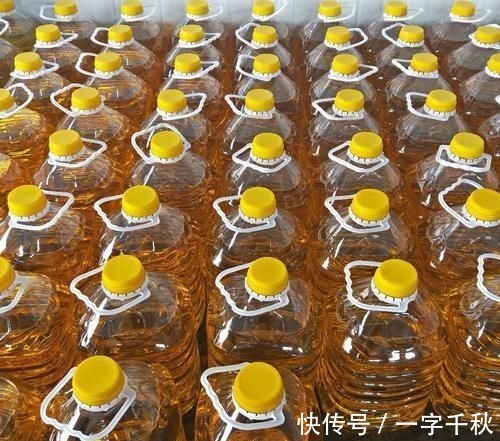 大豆油|每天吃大豆油的危害比糖还可怕?玉米油、菜籽油、橄榄油,吃哪种
