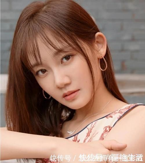 驼峰鼻|你知道你是哪一种鼻型吗?鹰钩鼻精致,小翘鼻可爱,这个“最美”