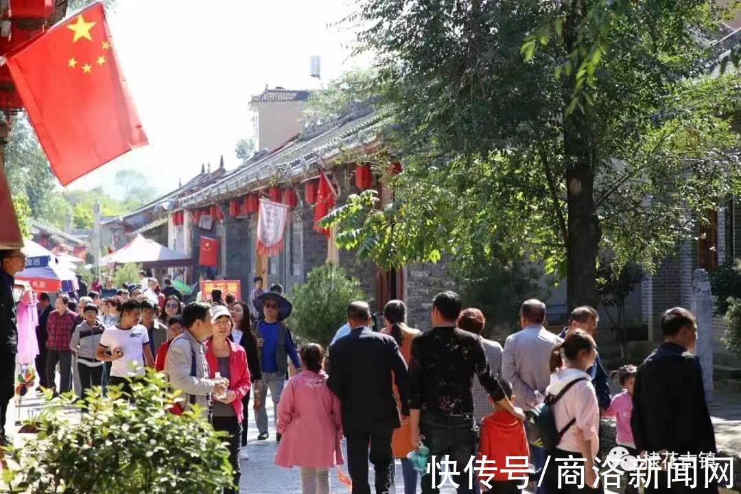 秦岭|国庆假期，商洛共接待游客300万人次，旅游综合收入18.1亿