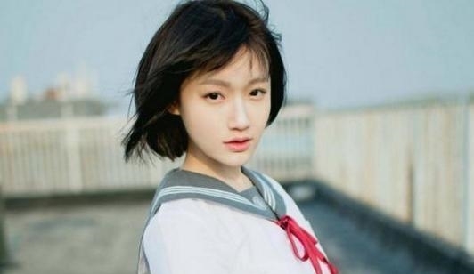 男生|初中女生自认“小仙女”的4个举动,其实很幼稚,男生没眼看