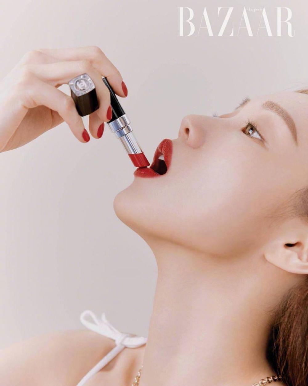 韩版芭莎香奈儿美妆片，浪漫的桃红色系|上游时尚| 香奈儿