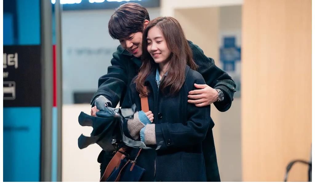 惊现|机智的医生生活2:神父安庭瑗铁树开花,惊现小迷糊成蔡松华助攻