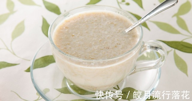 核桃仁|核桃黑芝麻糊,有效淡斑祛斑!核桃黑芝麻糊,有效淡斑祛斑!