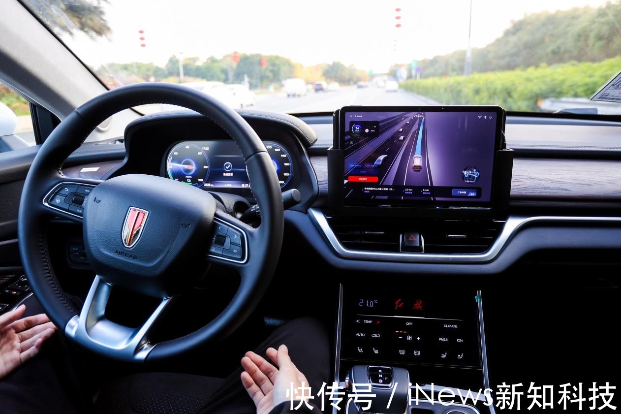 快跑|超一线城市全覆盖!百度“萝卜快跑”自动驾驶服务正式落地深圳