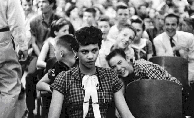 过目难忘|历史上那些让你过目难忘的图片：特工时期的普京、未化妆的梦露