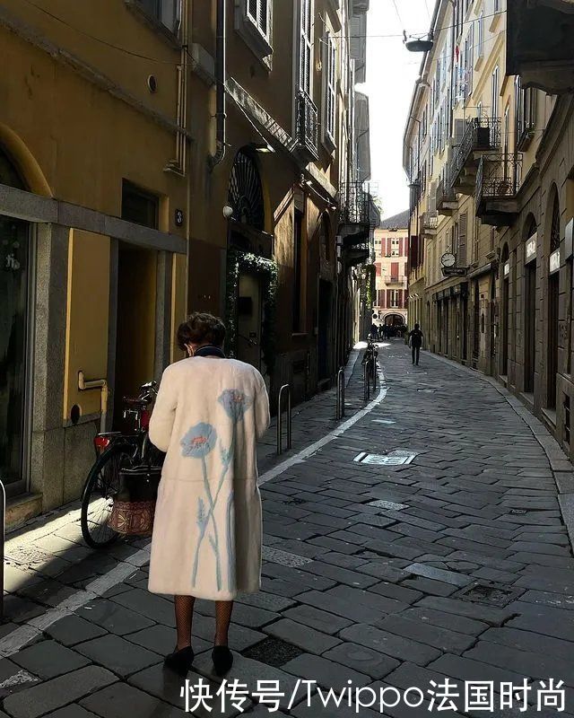 小姐姐|实拍无滤镜下的意大利人，穿衣和法式有很大区别？