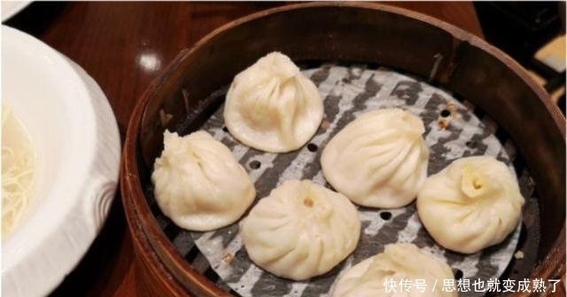 上海真正的老字号小吃店,1碗馄饨要卖46元,只有春天才能吃到