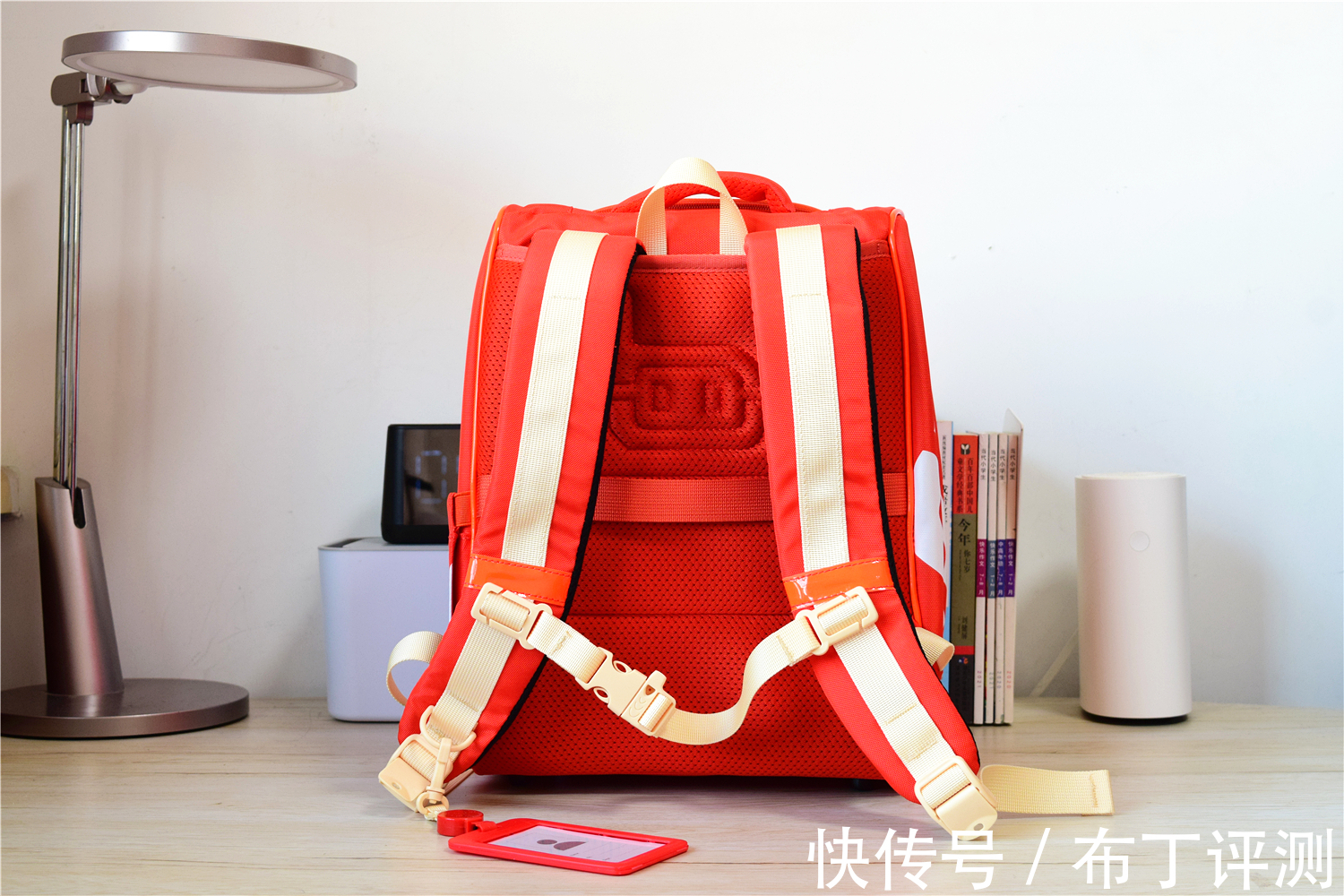 书包|悬浮减重设计,送给孩子更好的开学礼物,能抗菌还能减压护脊!